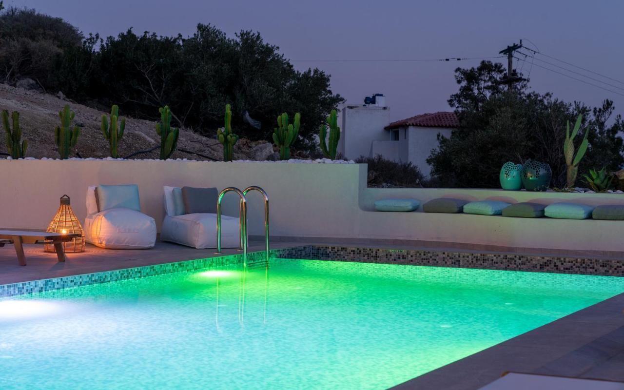 Pignolia Suites - Adults Only Ierápetra Buitenkant foto